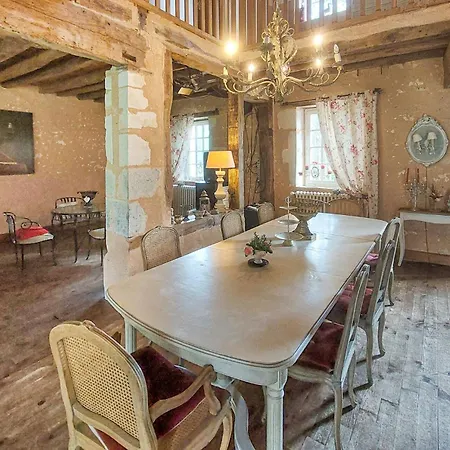 Cozy In Commoy With Private Swimming Pool, Can Be Inside Or Outside Ecommoy
